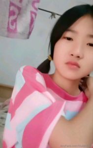 萝莉学生巨乳好漂亮的小妹诶