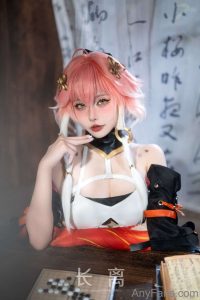 WutheirngWaves Cosplay changli