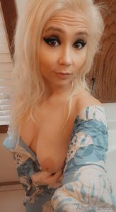 Sexy photo MahaloMarcy nude body big boobs