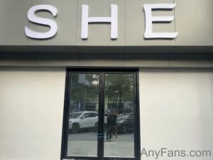 深圳沙井出现一家 全女 酒吧 SHE 开始试营业 遭吐槽