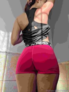 Slim body big ass yoga