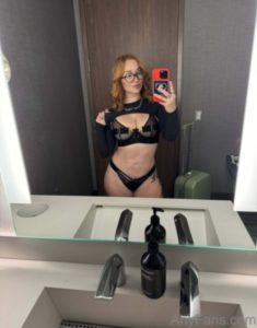 emma magnolia porn sexy body big tits