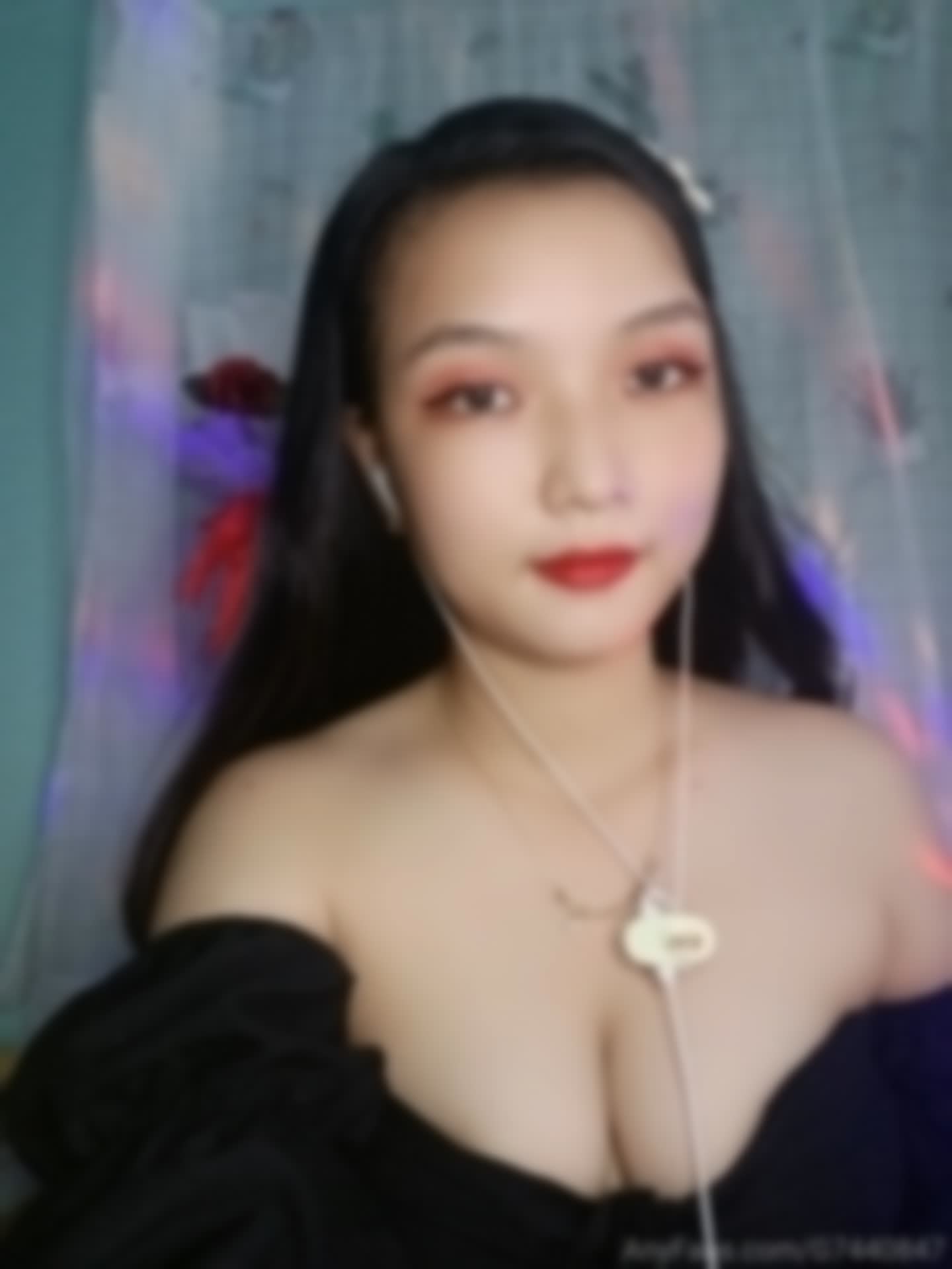 Hi