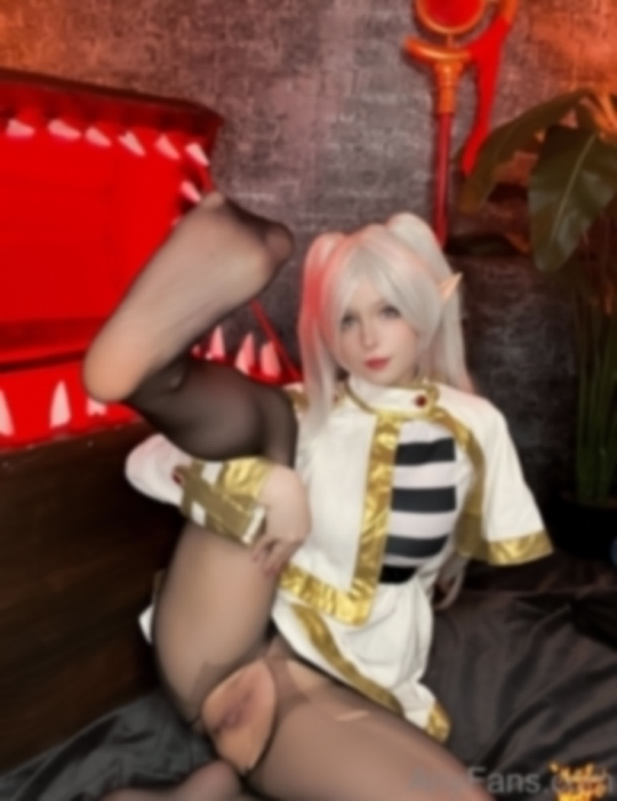 Sexy photos mollyredwolf Frieren cosplay bigass nude body